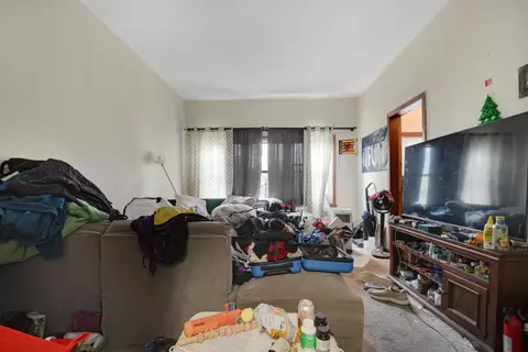 Living - 2856 W 38th Pl, Chicago, IL 60632 photo 4 of 6