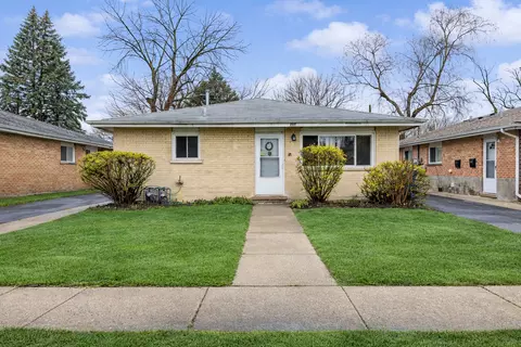 808 Mackinaw Ave, Calumet City, IL 60409