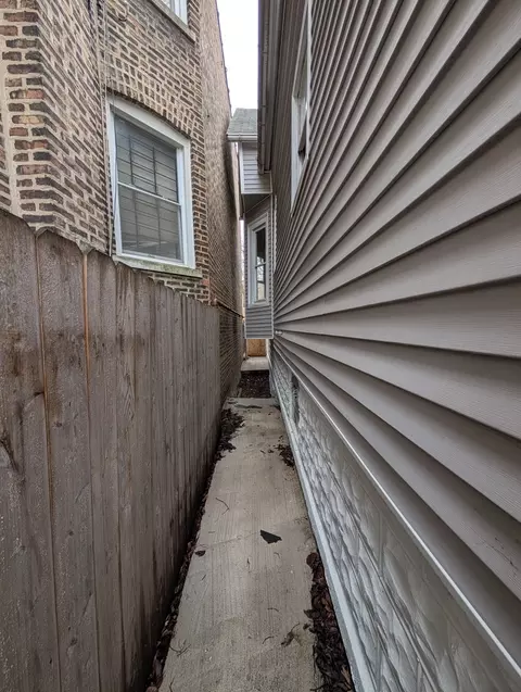 Entry Way - 654 E 92nd Pl, Chicago, IL 60619 photo 6 of 6