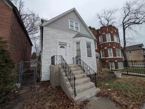 Exterior - 654 E 92nd Pl, Chicago, IL 60619 photo 2 of 4