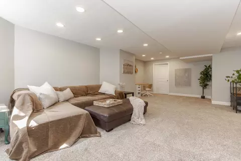 Other - 17 Waterside Cir, Bloomington, IL 61704 photo 11 of 13