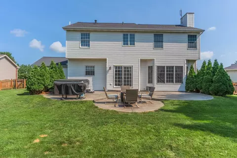 Exterior - 17 Waterside Cir, Bloomington, IL 61704 photo 5 of 7