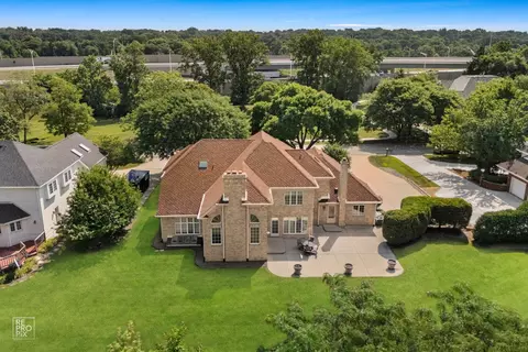 6515 Manor Dr, Burr Ridge, IL 60527 photo 31
