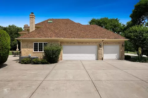 6515 Manor Dr, Burr Ridge, IL 60527 photo 29