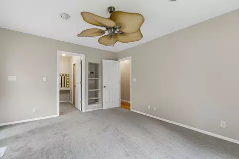 Bedroom - 3325 40th St, Moline, IL 61265 photo 3 of 7