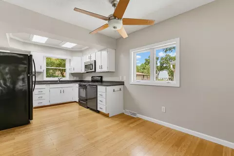 Kitchen - 3325 40th St, Moline, IL 61265 photo 1 of 2