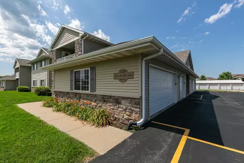 Other - 220 E Franklin St #204, Eldridge, IA 52748 photo 4 of 5