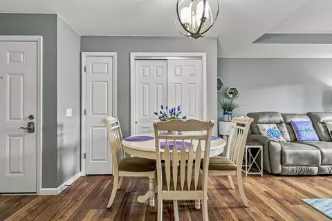 Dining - 220 E Franklin St #204, Eldridge, IA 52748 photo 1 of 1