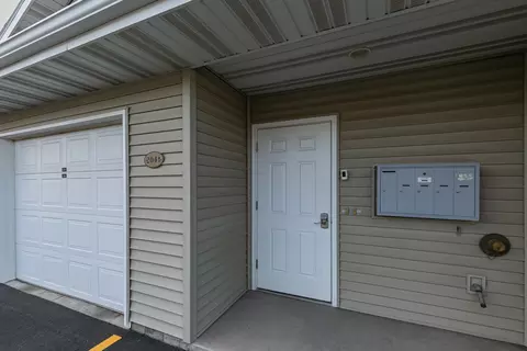 Other - 220 E Franklin St #204, Eldridge, IA 52748 photo 5 of 5