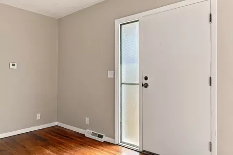 Entry Way - 5011 48th St, Moline, IL 61265 photo 1 of 4