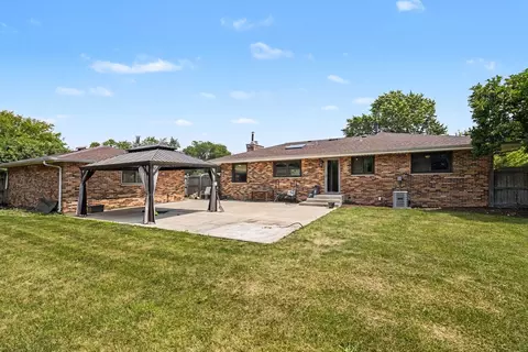 Exterior - 2403 Hacker Dr, Joliet, IL 60435 photo 2 of 3