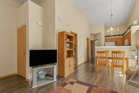 Other - 2824 Sun Valley Dr, Plainfield, IL 60586 photo 3 of 5