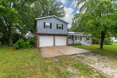 452 Docia St, Hillsdale, IL 61257
