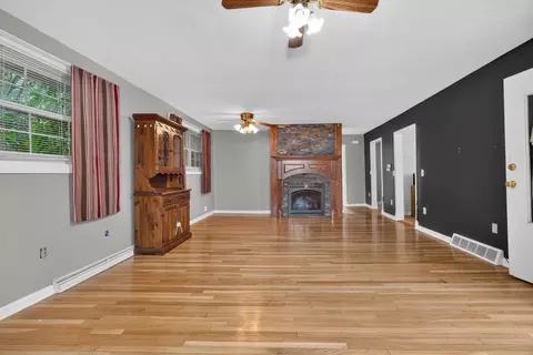 Living - 14061408 S East St, Bloomington, IL 61701 photo 2 of 4