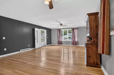 Living - 14061408 S East St, Bloomington, IL 61701 photo 4 of 4