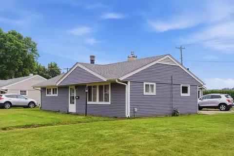 605 W 20th St, Rock Falls, IL 61071