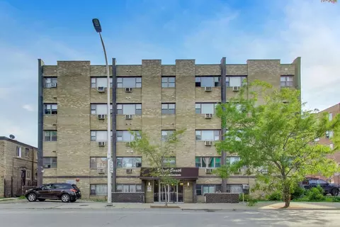 7854 S South Shore Dr #502, Chicago, IL 60649