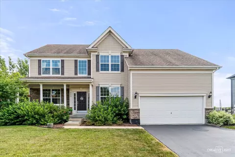 542 Snow St, Sugar Grove, IL 60554