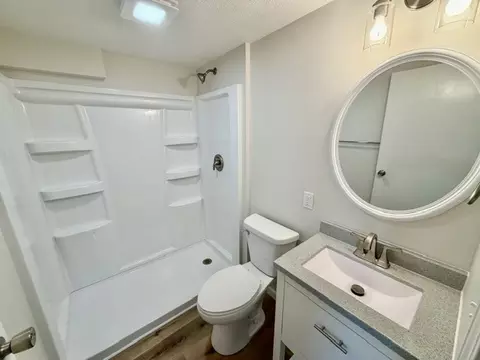 Bath - 104 Suelynn Dr, Normal, IL 61761 photo 3 of 3
