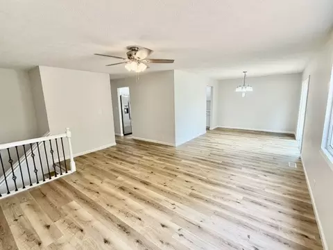 Living - 104 Suelynn Dr, Normal, IL 61761 photo 2 of 9