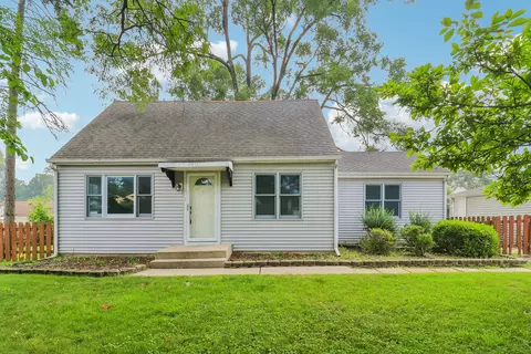 4811 Roslyn Rd, Downers Grove, IL 60515