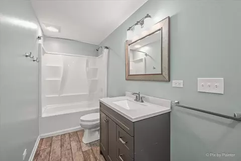 Bath - 176 S Channing St, Elgin, IL 60120 photo 6 of 6