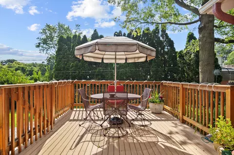 Exterior - 736 Deborah Ave, Elgin, IL 60123 photo 6 of 6