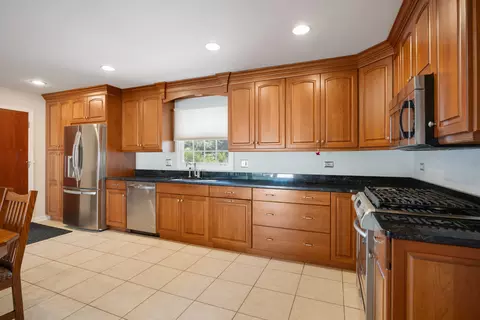 Kitchen - 736 Deborah Ave, Elgin, IL 60123 photo 1 of 4