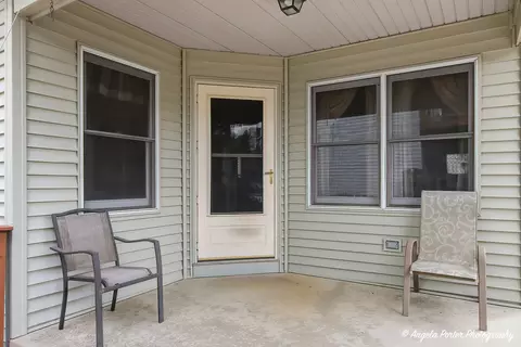 Exterior - 4729 Crystal Trl, Mchenry, IL 60050 photo 3 of 7