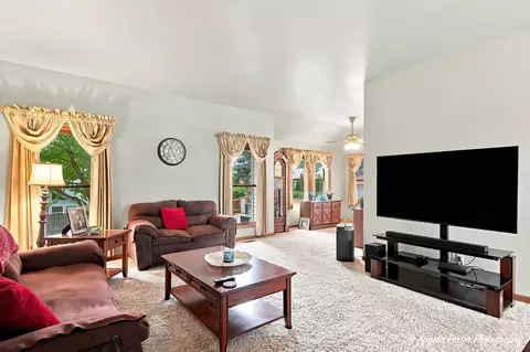 Living - 4729 Crystal Trl, Mchenry, IL 60050 photo 2 of 2
