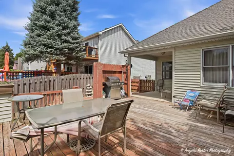 Exterior - 4729 Crystal Trl, Mchenry, IL 60050 photo 5 of 7
