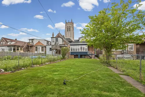 Exterior - Undisclosed, Chicago, IL 60620 photo 3 of 7