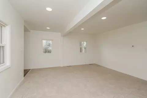 1107 E Joliet St, Crown Point, IN 46307 photo 3