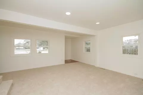 1107 E Joliet St, Crown Point, IN 46307 photo 8