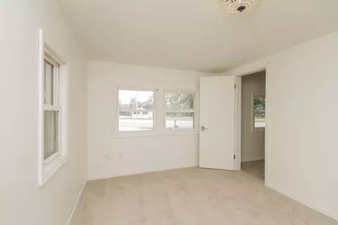 1107 E Joliet St, Crown Point, IN 46307 photo 11