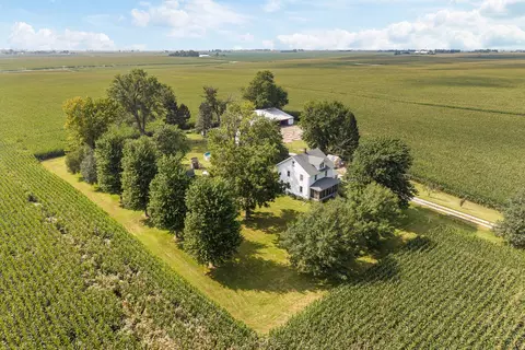 View/Area - 23624 145th Ave, Eldridge, IA 52748 photo 1 of 3
