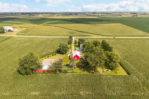 View/Area - 23624 145th Ave, Eldridge, IA 52748 photo 2 of 3