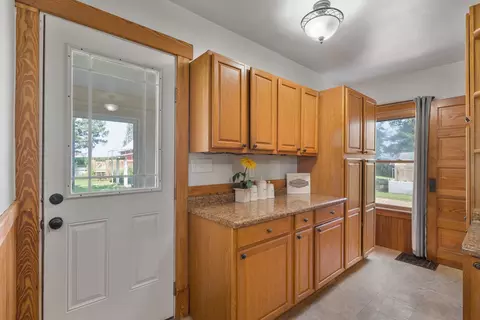 Entry Way - 23624 145th Ave, Eldridge, IA 52748 photo 1 of 1