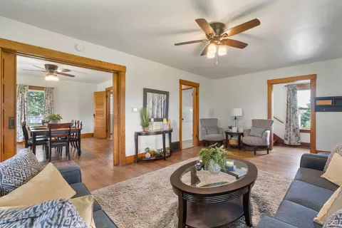 Living - 23624 145th Ave, Eldridge, IA 52748 photo 3 of 4