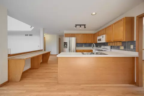 Kitchen - 2519 Crestview Dr, Aurora, IL 60502 photo 1 of 4