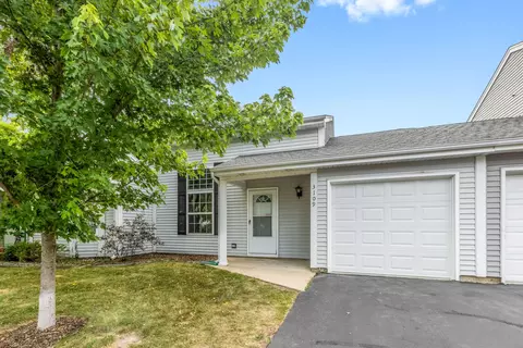 3109 Lynette Ln, Island Lake, IL 60042