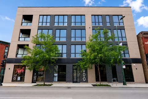 2800 N Lincoln Ave #4N, Chicago, IL 60657