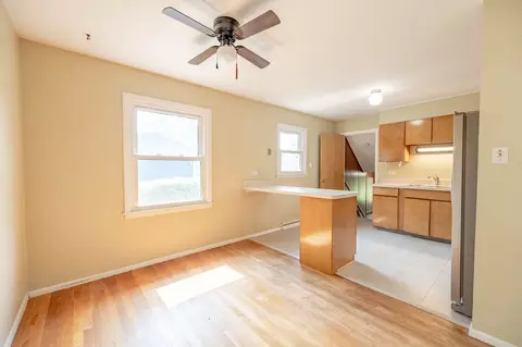 Living - 2203 Kirchoff Rd, Rolling Meadows, IL 60008 photo 2 of 4