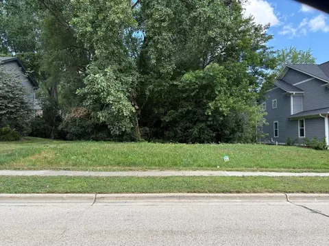 lot30 Ellis Ave, Libertyville, IL 60048