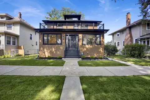 837 S Humphrey Ave, Oak Park, IL 60304