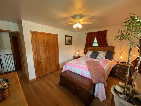 Bedroom - 852 Carr St, Elgin, IL 60123 photo 4 of 4