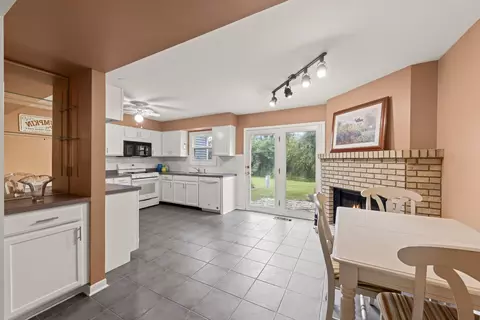 Kitchen - 27 W327 Providence Ln, Winfield, IL 60190 photo 1 of 5