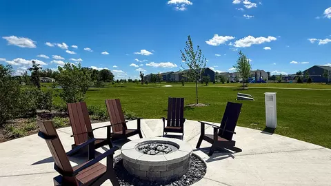 View/Area - 894 Cascade Ct, Pingree Grove, IL 60140 photo 6 of 14