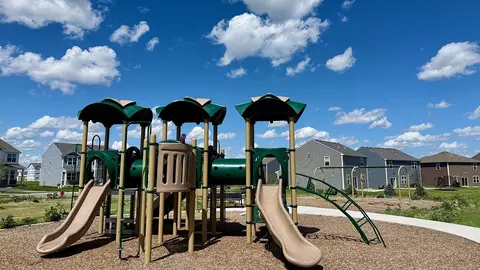 View/Area - 894 Cascade Ct, Pingree Grove, IL 60140 photo 14 of 14