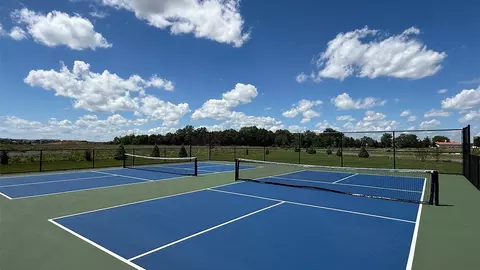 View/Area - 894 Cascade Ct, Pingree Grove, IL 60140 photo 7 of 14